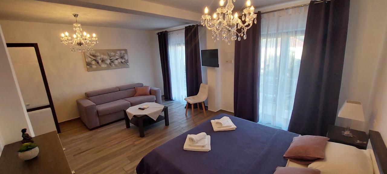 Holiday Apartments Cecilija Supetarska Draga Exteriér fotografie